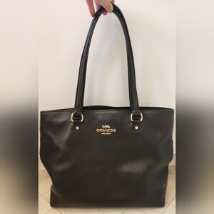 EUC Coach Black Leather Purse